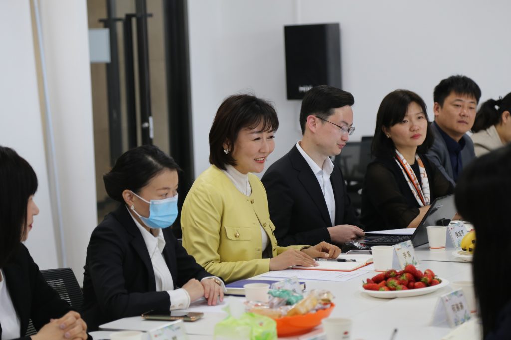 相辅而行，互利共赢——凤凰岛出行走访美程会展
