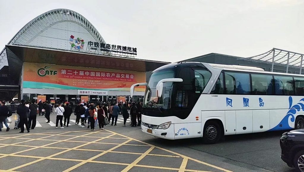 凤凰周报2023年22期|凤凰岛出行助力第二十届中国国际农产品交易会成功举办；凤凰岛出行助力西海岸新区实验初级中学研学旅行