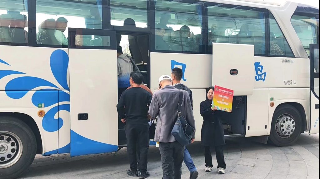 凤凰周报2023年22期|凤凰岛出行助力第二十届中国国际农产品交易会成功举办；凤凰岛出行助力西海岸新区实验初级中学研学旅行
