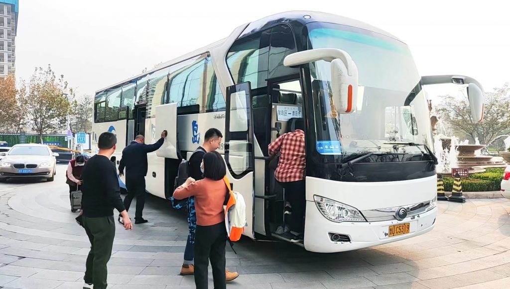 凤凰周报2023年22期|凤凰岛出行助力第二十届中国国际农产品交易会成功举办；凤凰岛出行助力西海岸新区实验初级中学研学旅行