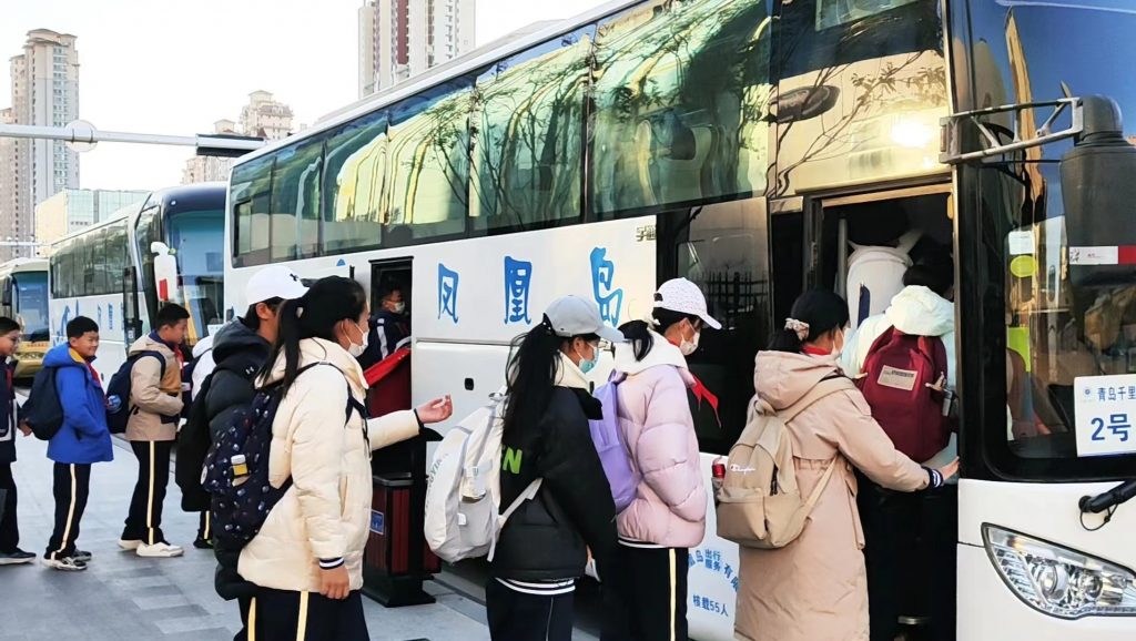 凤凰周报2023年22期|凤凰岛出行助力第二十届中国国际农产品交易会成功举办；凤凰岛出行助力西海岸新区实验初级中学研学旅行
