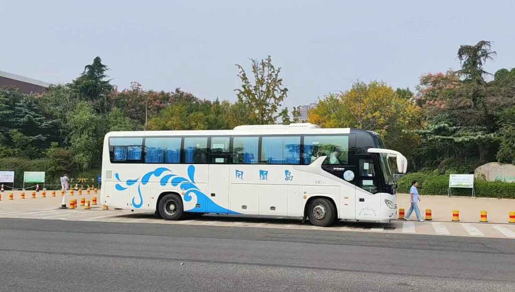 凤凰周报2024年19期|凤凰岛出行保障青职学院参观活动用车；凤凰岛出行召开9月份安全例会