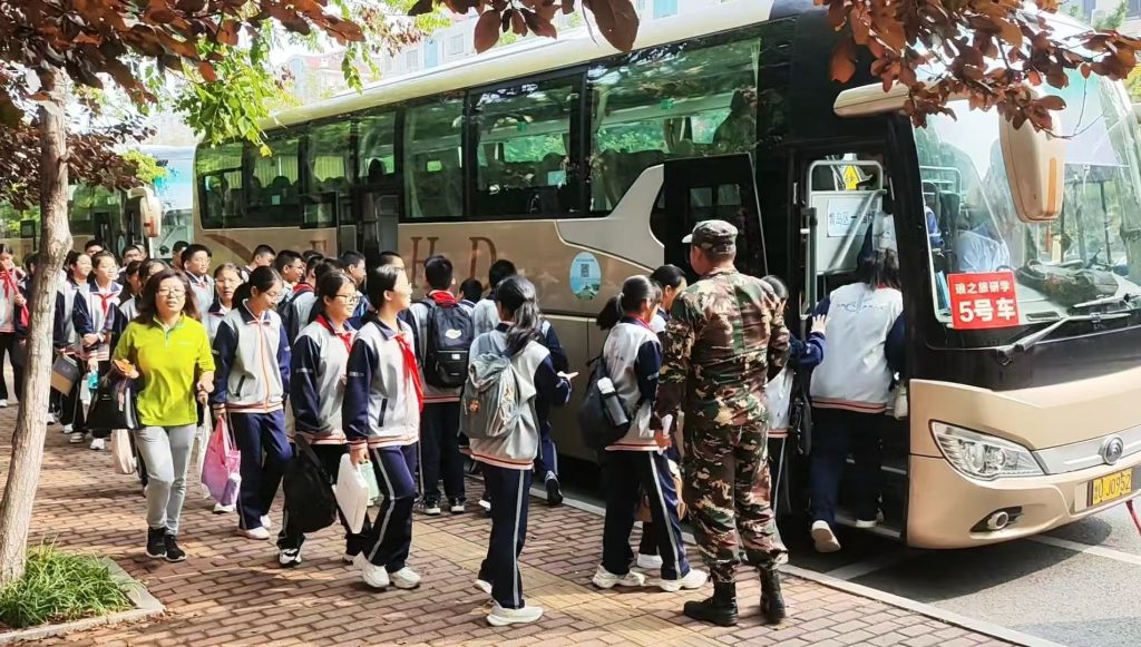 凤凰周报2024年20期|凤凰岛出行助力新区第六初级中学研学旅行；校车专项检查组莅临凤凰岛出行检查工作